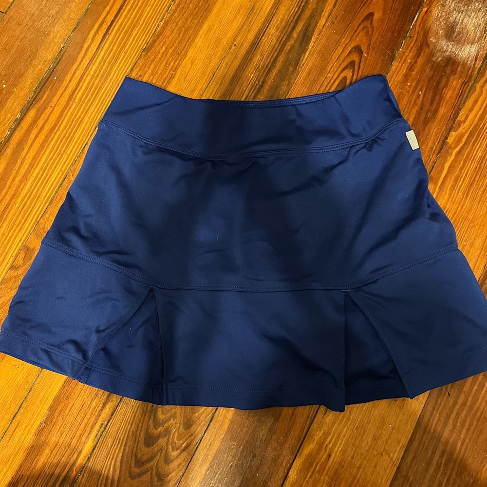 Super cute Nike skirt!